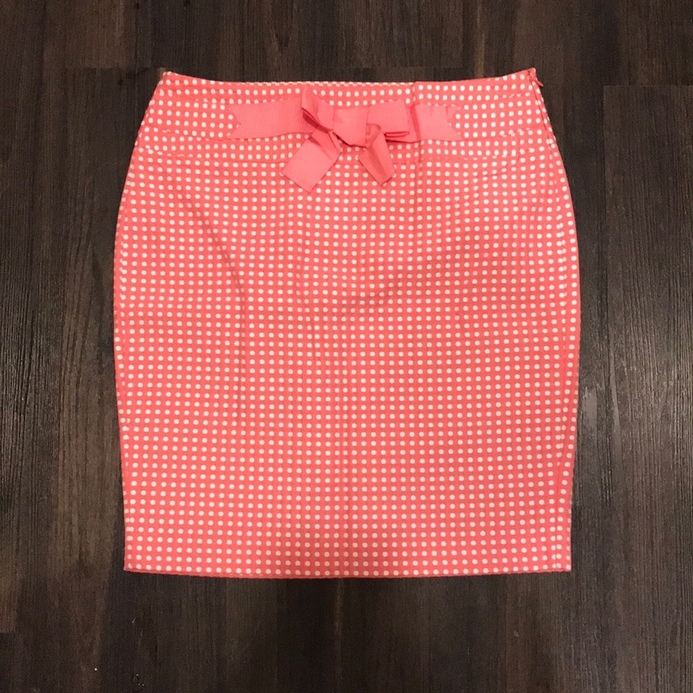 Loft fitted skirt